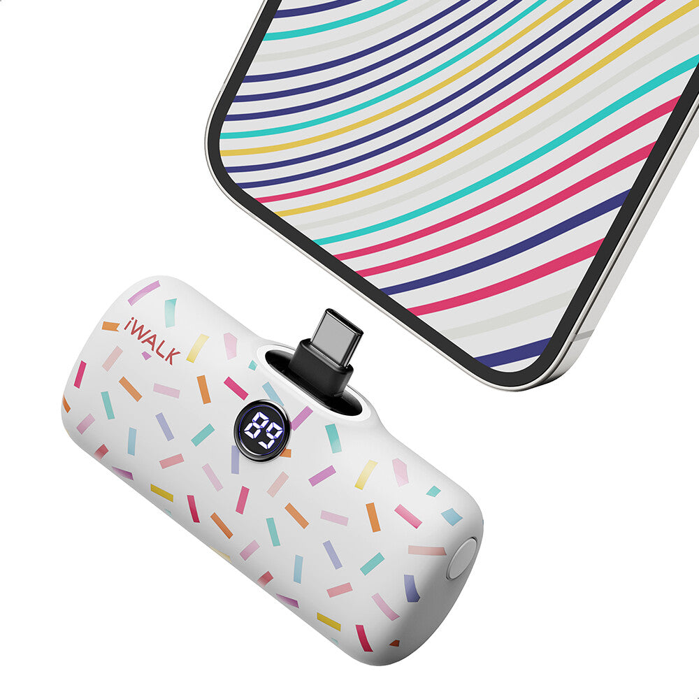 iWALK 4800mAh USB-C 20W PD Fast Charging mini power bank with Colorful Pattern