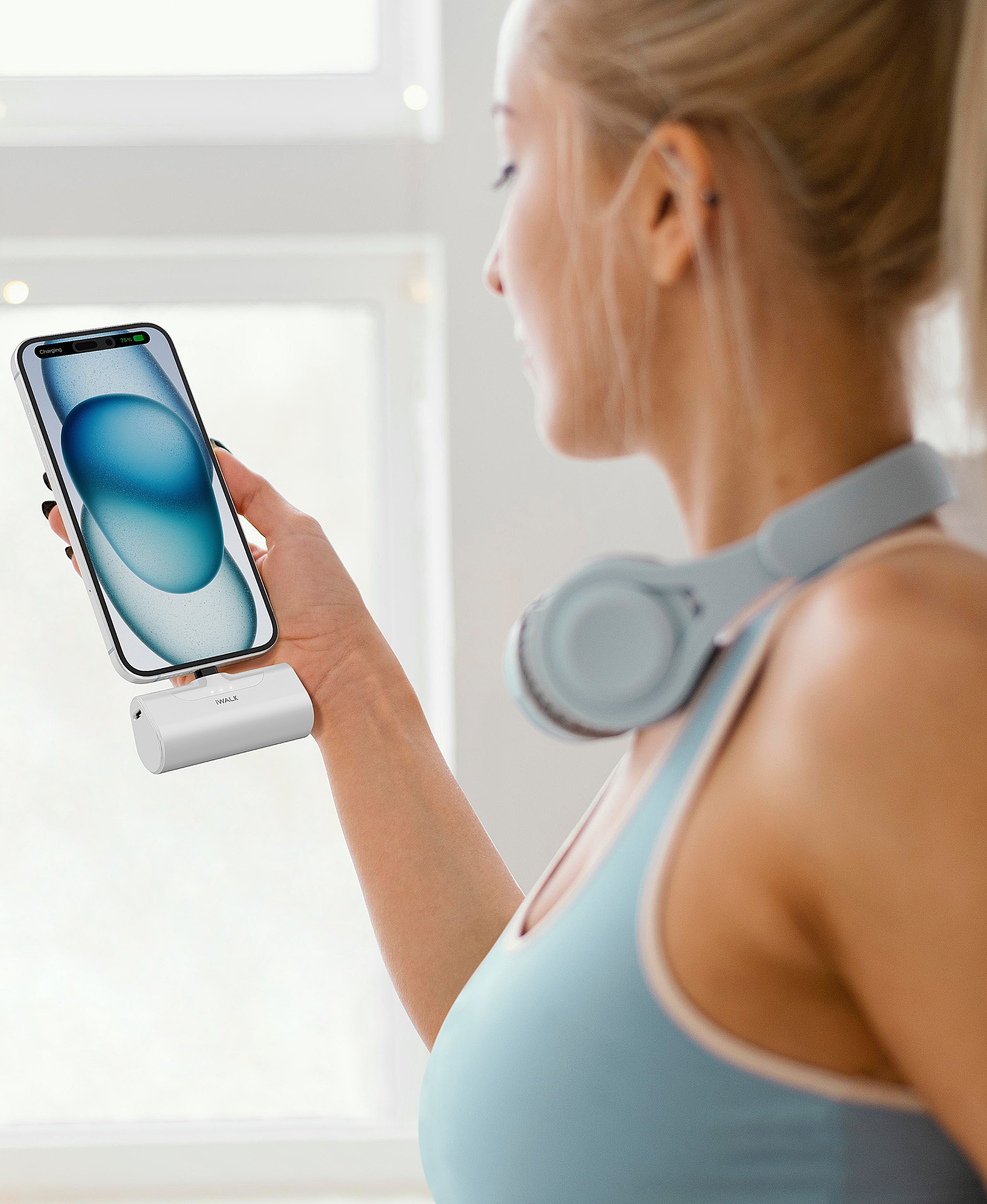 Effortless Charging for iPhone 16: Portable, Fast, and Convenient