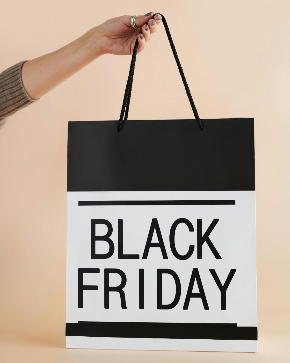 Black Friday Power Up! Never Run Out of Juice with iWALK Portable Chargers - Gifts That Keep Giving!