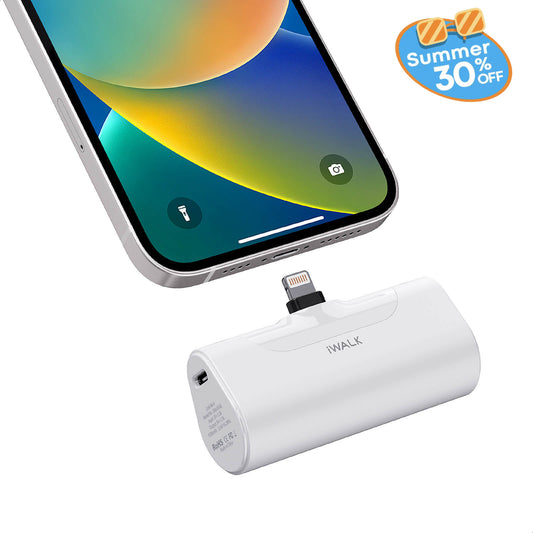 iWALK 4500mAh Pocket Size Cute Portable Charger Built-In Lightening Port