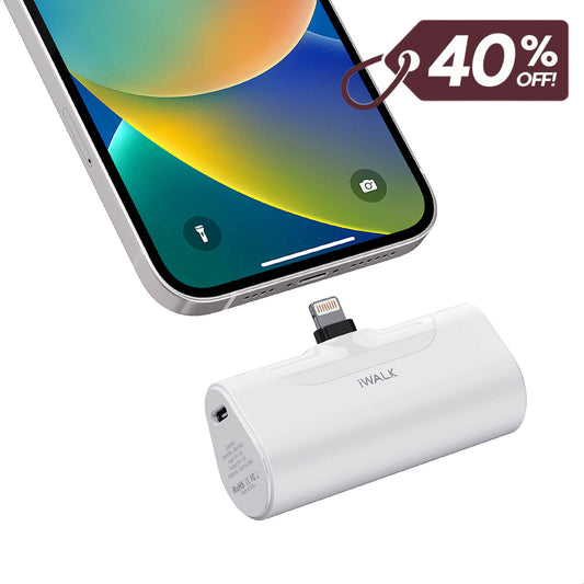 iWALK 4500mAh Pocket Size Cute Portable Charger Built-In Lightening Port
